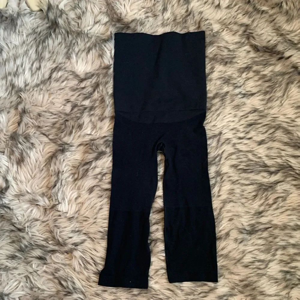 Yummie Tummy Waist Legs Shaper Capri Pants Leggings XS/S Black